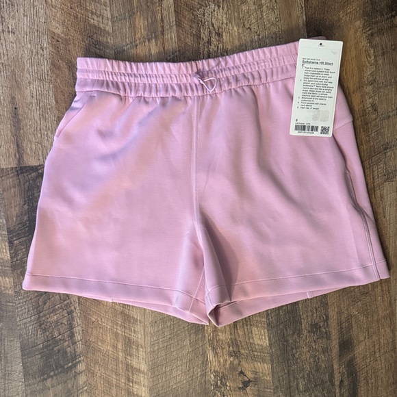 Lululemon Athletica Softstreme HR Short 4” - Picture 1 of 2